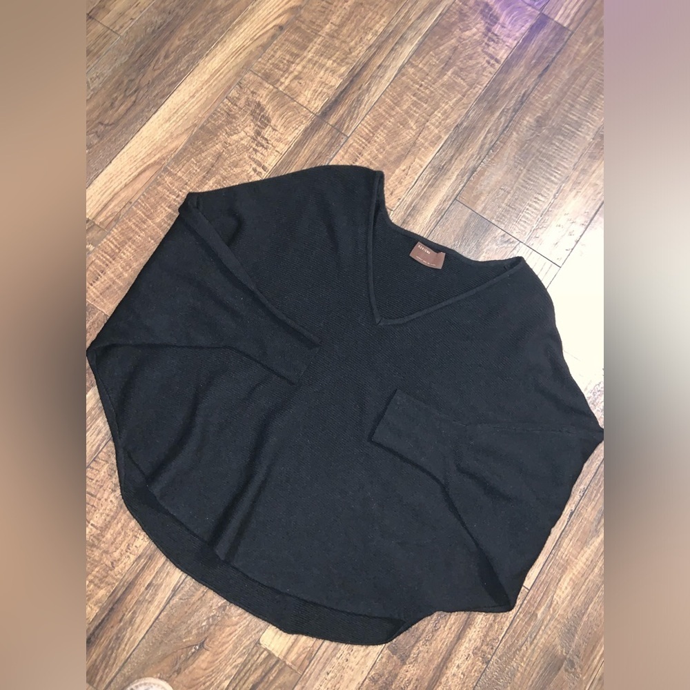 Kerisma Sweater Knit Ryu Top Black Size S/M Classic Fall Boho Casual Lux Casual — image 4 of 6